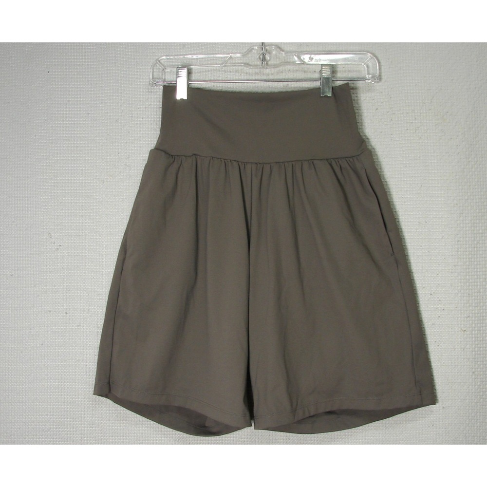 New Halara SoftlyZero Shorts Gray Size M Double Layer 2-In-1 High Waist 9" Leg